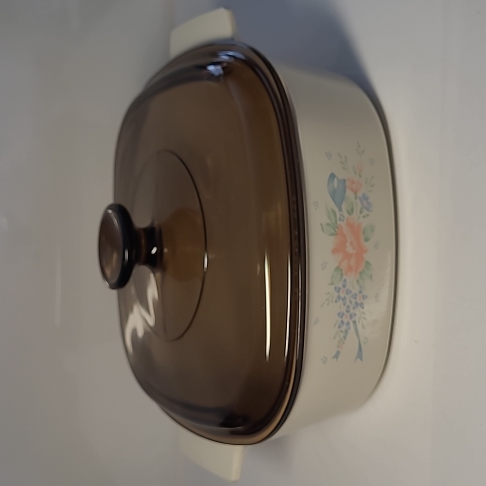 Vintage corningware A-2-B 2L Casserole dish with pyrex lid Symphony pattern